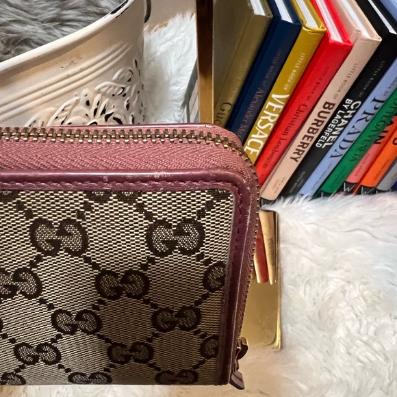 Gucci Cream and Pink Wallet - Picture 9 of 14